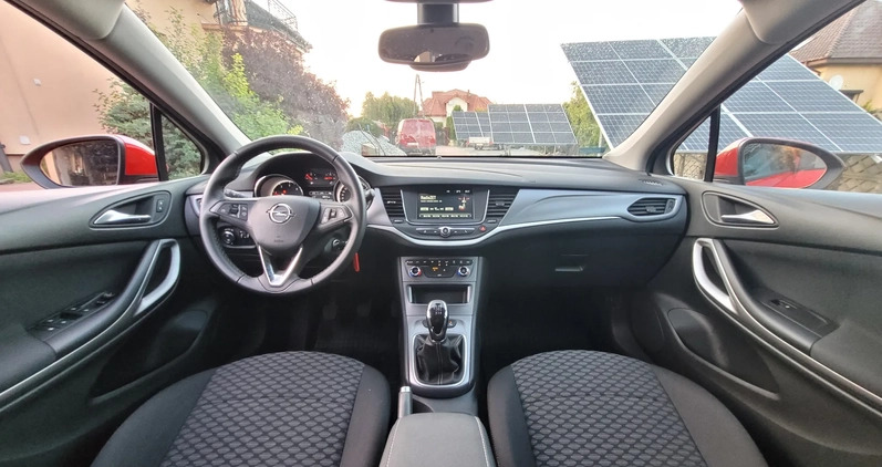 Opel Astra cena 51906 przebieg: 33000, rok produkcji 2019 z Blachownia małe 326